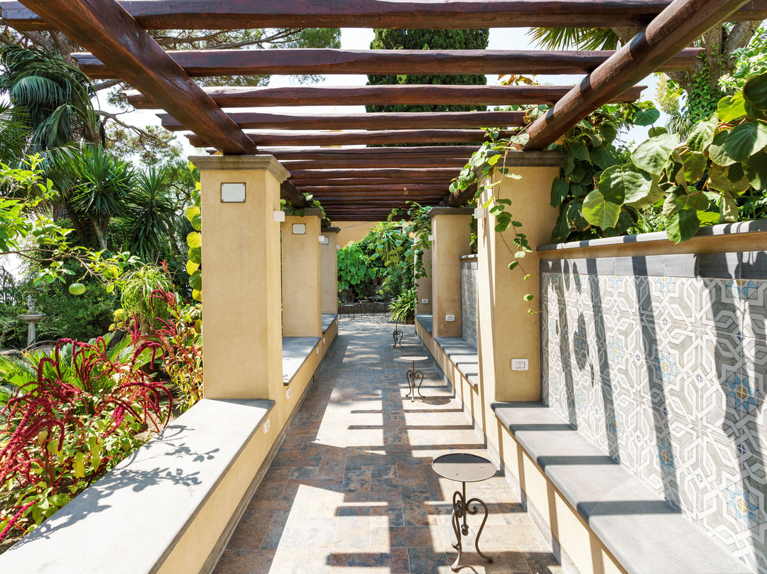 舒勒别墅酒店主图