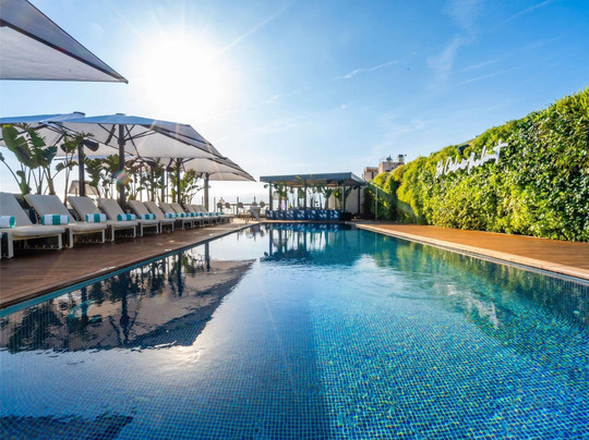 索菲特巴塞罗那斯基普酒店