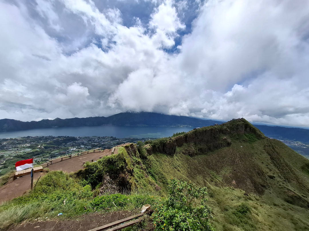 Mount Batur Trekking Guide-德格拉朗必去景点