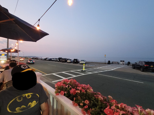 The Beacon Luxury Waterfront Inn主图