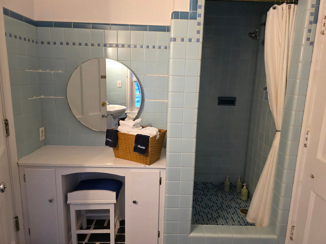 HideAway Country Inn主图