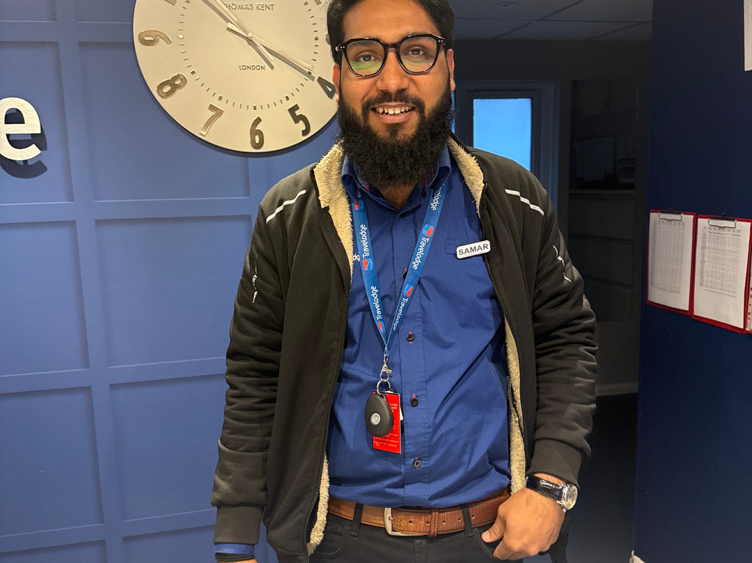 伦敦温布尔登游客酒店主图