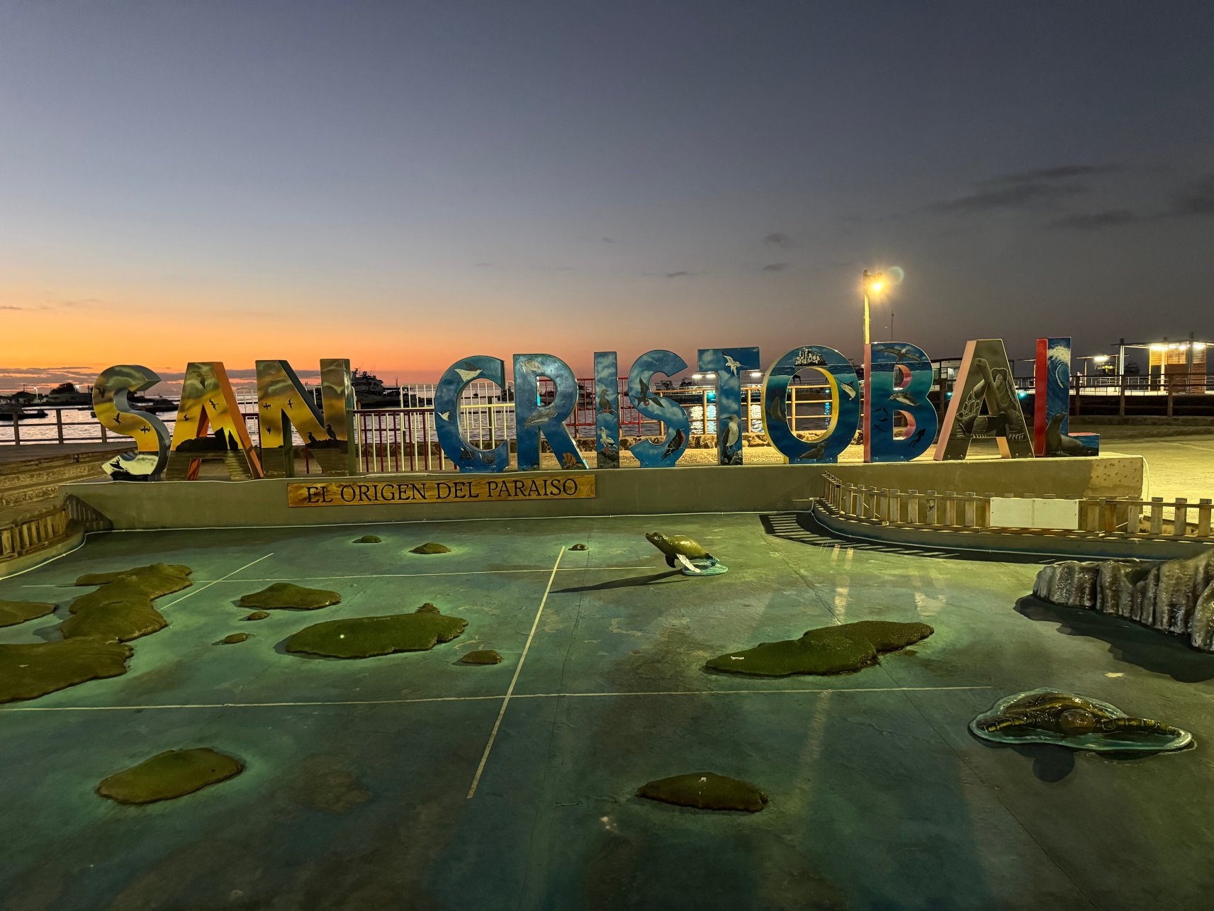 Golden Bay Galapagos-官方