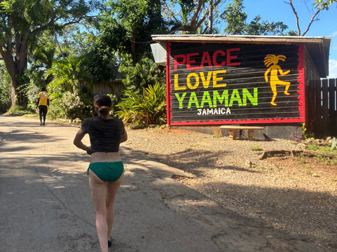 海豚湾-奥乔里奥斯必去景点