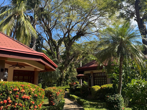 Villas Acacia Beach & Garden Hotel主图