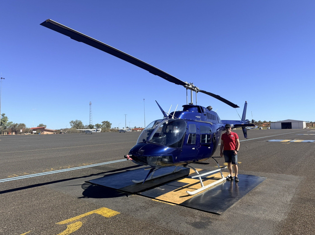 Ayers Rock Helicopters-尤拉拉必去景点