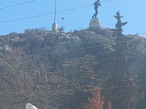 Sucikan Selalesi-Dinar必去景点