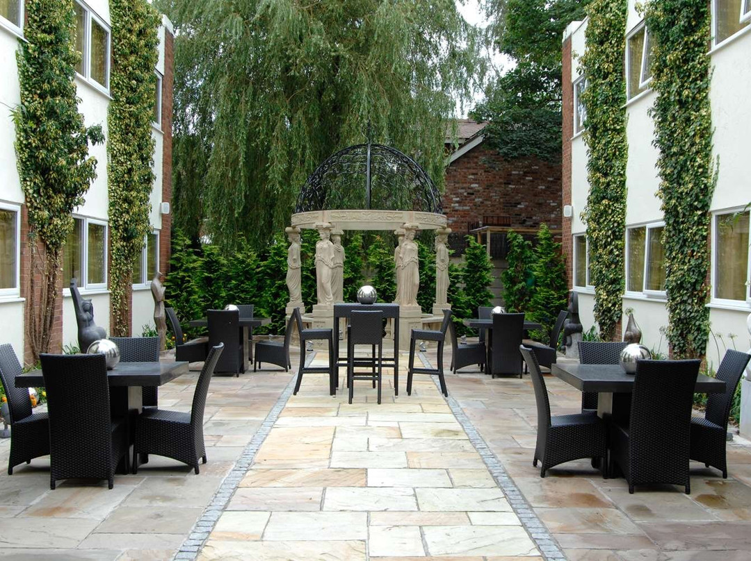 沃灵顿费尔格罗夫酒店，贝斯特韦斯特Sure精选