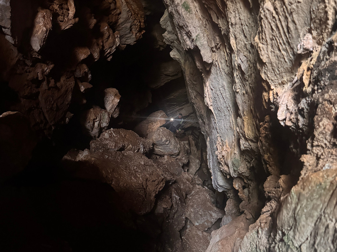 Grotta Della Monaca-Sant'Agata di Esaro必去景点