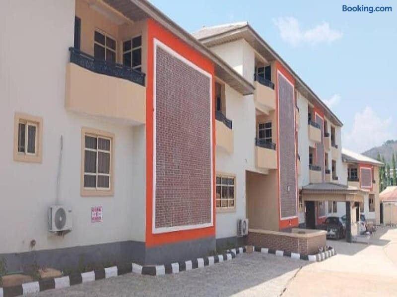 Imperial Heights Hotel And Apartments