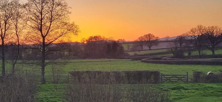 赫斯特农场旅馆-官方