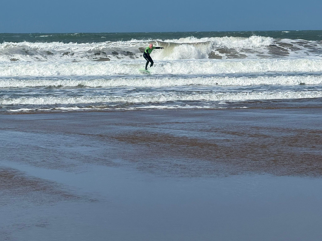 Surfing Croyde Bay-Croyde必去景点