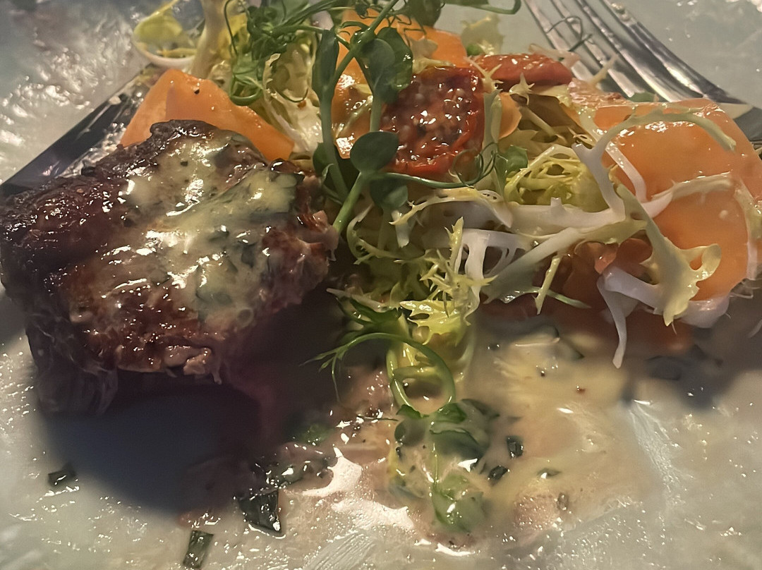 斯卡恩七彩酒店主图