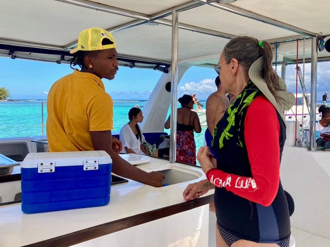 Mauritius Catamarans Cruise by Tamamsa-大湾必去景点
