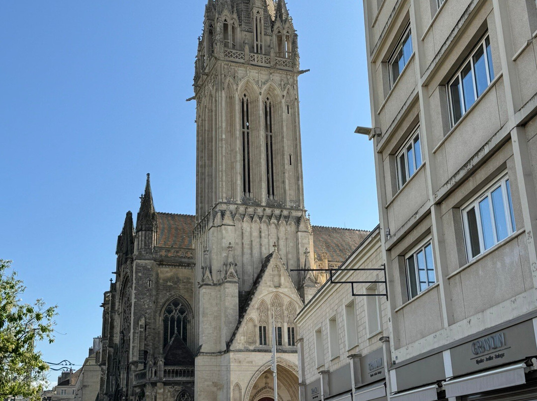 Eglise Saint-Pierre-卡昂必去景点