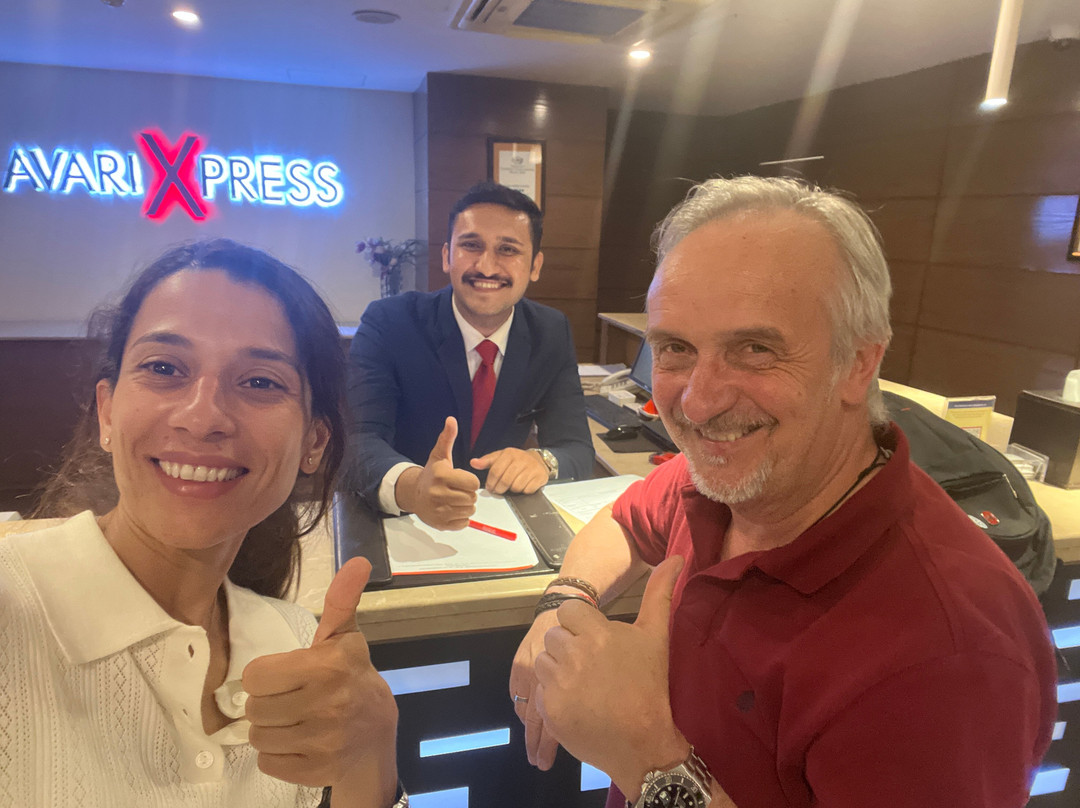 阿瓦里快线古尔伯格酒店主图