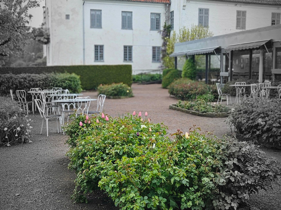 Bosjökloster Slott & Trädgårdar-Hoor必去景点