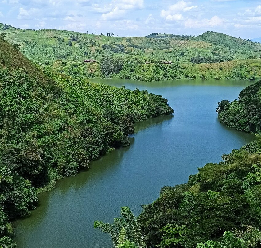 Uganda Crater Lakes Tours-Fort Portal必去景点