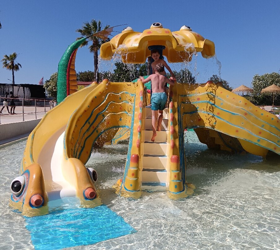 Slide & Splash - Parque Aquatico - Water Slide Park-拉戈阿必去景点