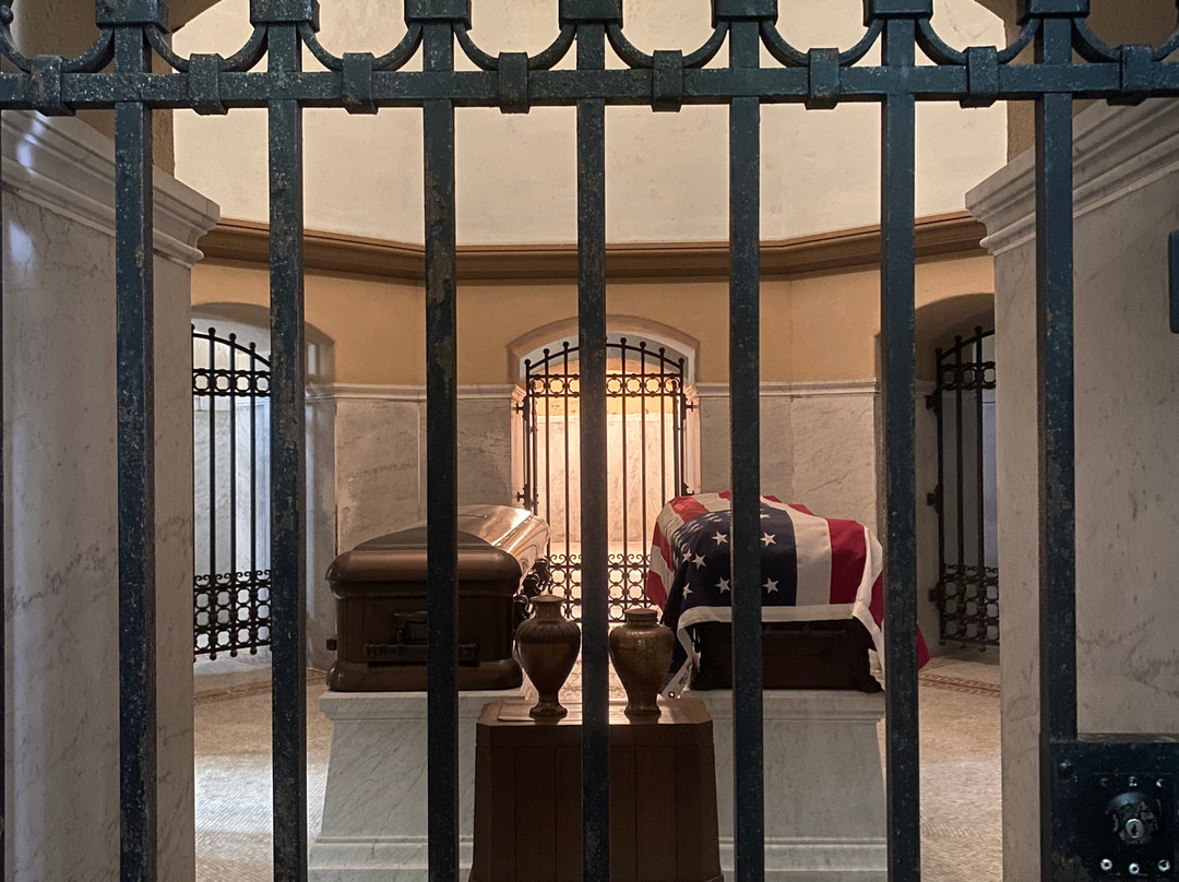 James A. Garfield Monument-克利夫兰必去景点