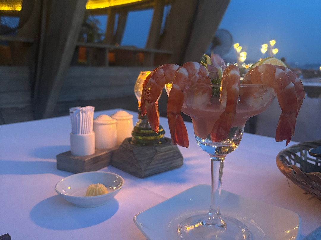 宁凡湾安拉姆度假酒店主图