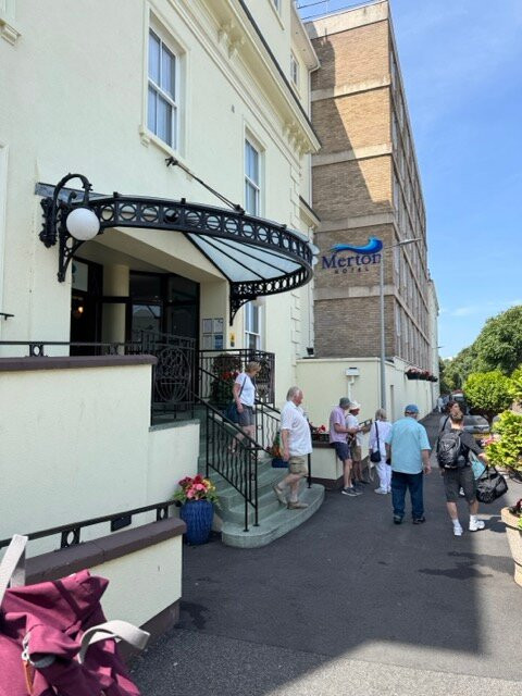 西摩莫顿酒店主图