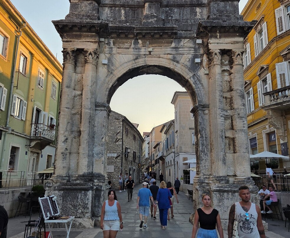 Arco dei Sergi-普拉必去景点