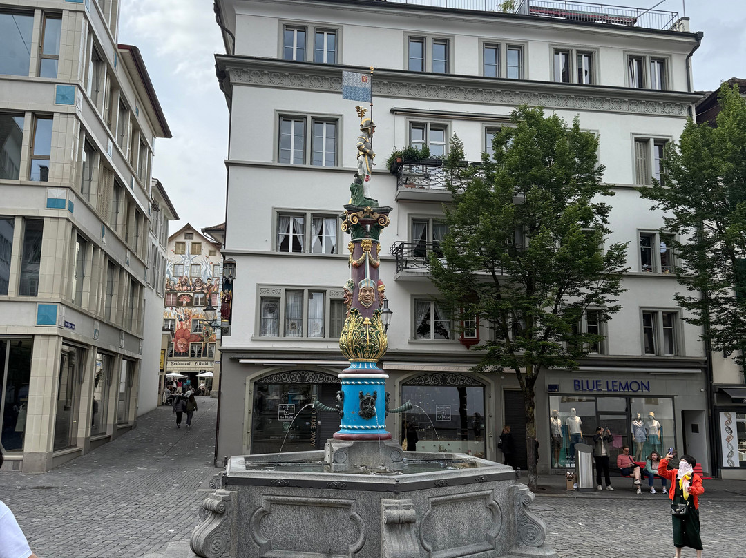 Fritschibrunnen-卢塞恩必去景点
