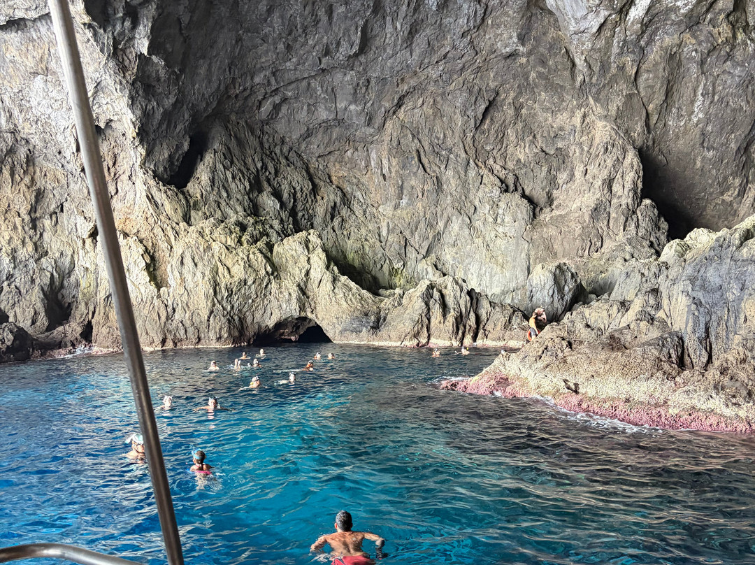 Glass Bottom Boat Chytra-Kythira必去景点