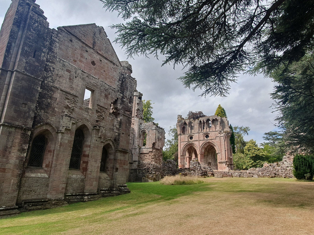 Dryburgh Abbey-St. Boswells必去景点