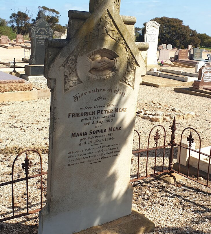 Port Victoria Cemetery-Port Victoria必去景点