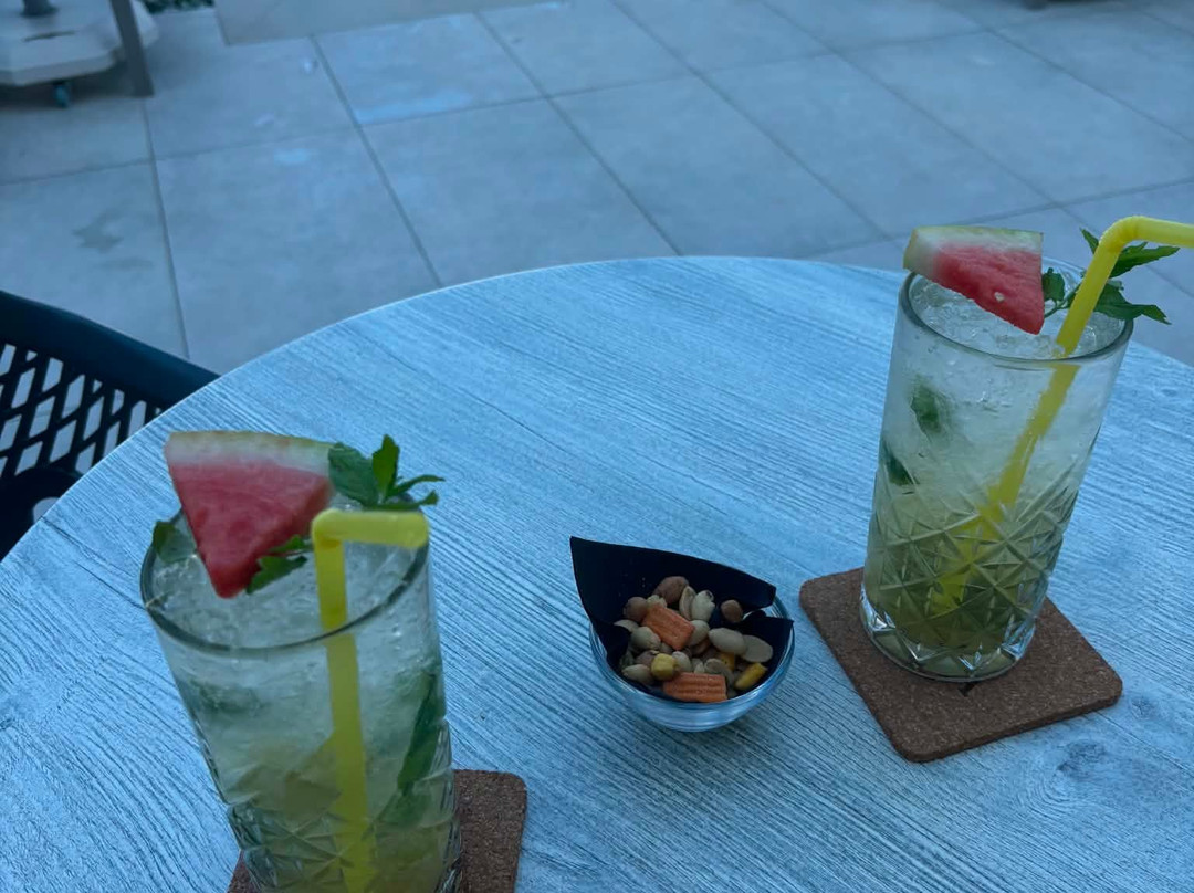 富丽亚公寓酒店主图