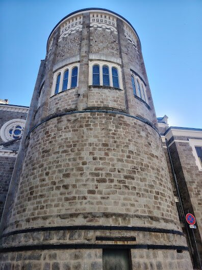 Eglise Notre Dame de Pitié-Saint-Genest-Lerpt必去景点