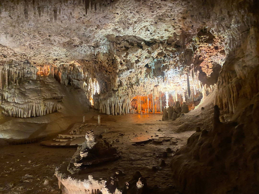 Cuevas Dels Hams-克里斯托港必去景点