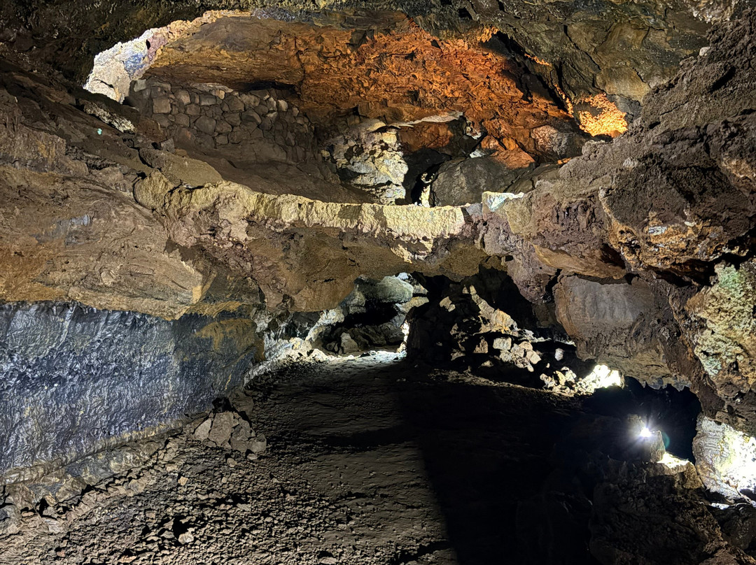 Gruta do Carvão-蓬塔德尔加达必去景点