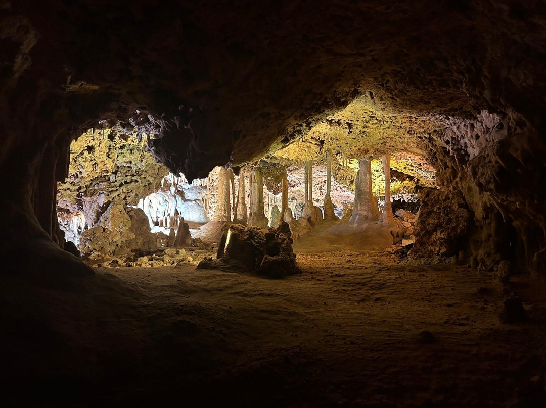Cuevas Dels Hams-克里斯托港必去景点