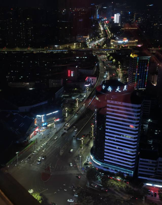 昆明索菲特大酒店主图