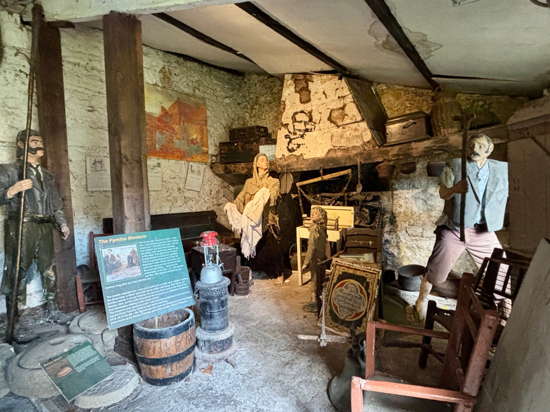 Cashel Folk Village-卡舍尔必去景点