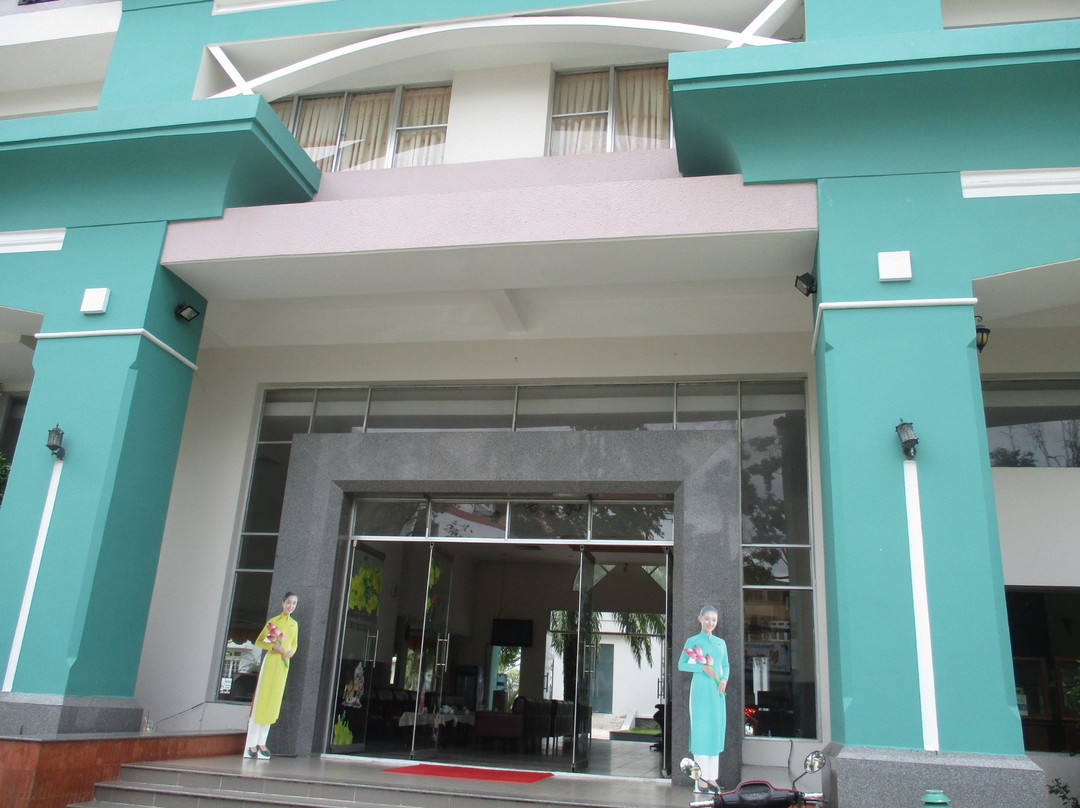 朔庄酒店住宿-Que Huong Hotel