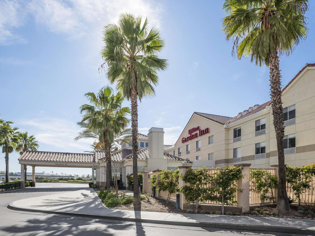 东艾尔文/森林湖希尔顿花园酒店主图