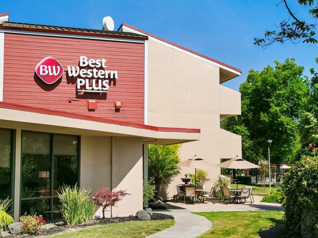 贝斯特韦斯特花园酒店主图