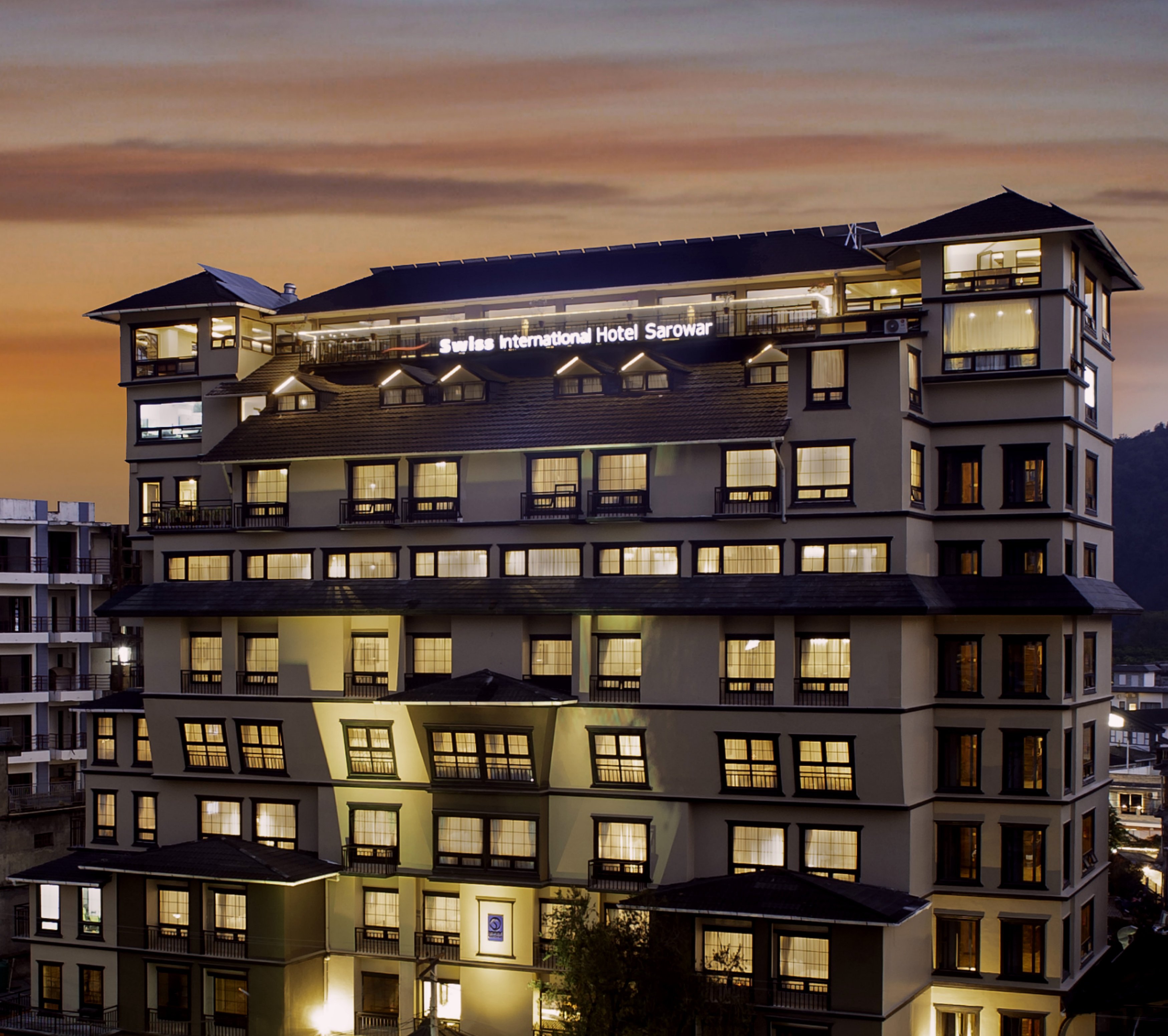 Hotel Sarowar-官方