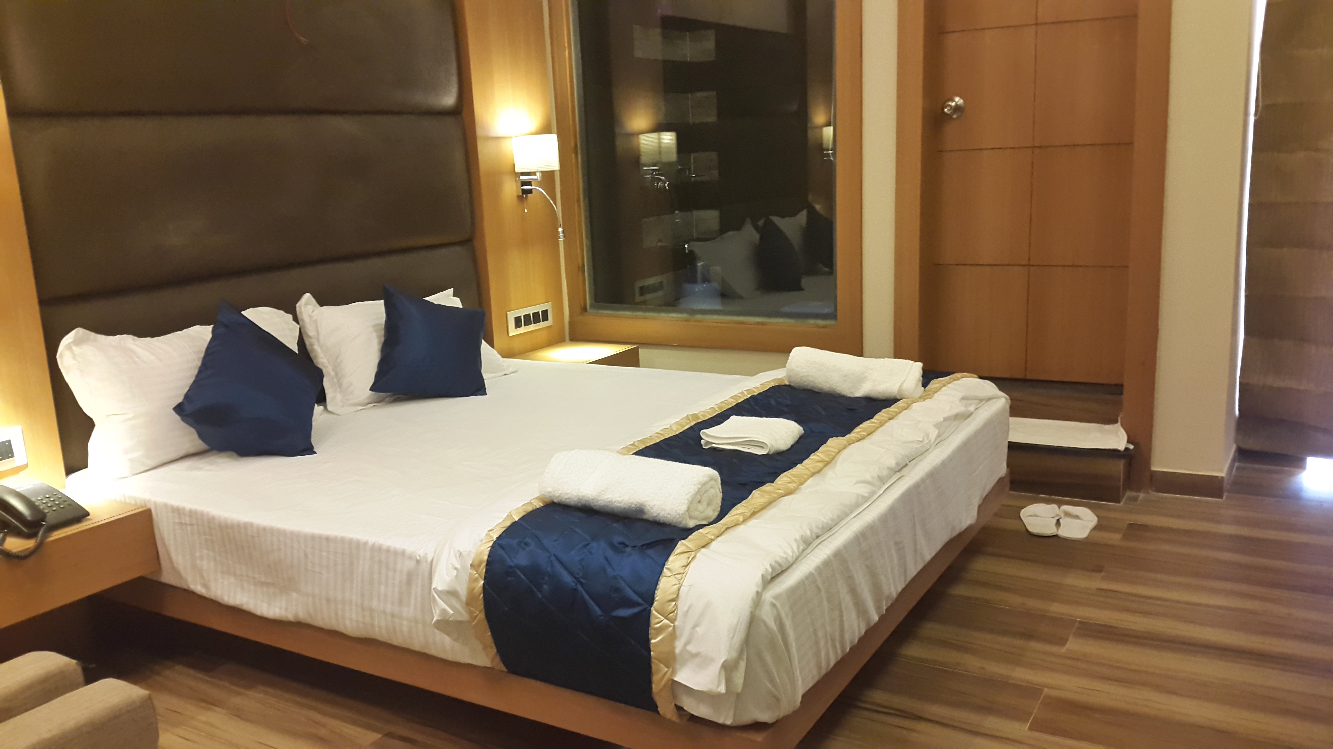 Hotel President-官方