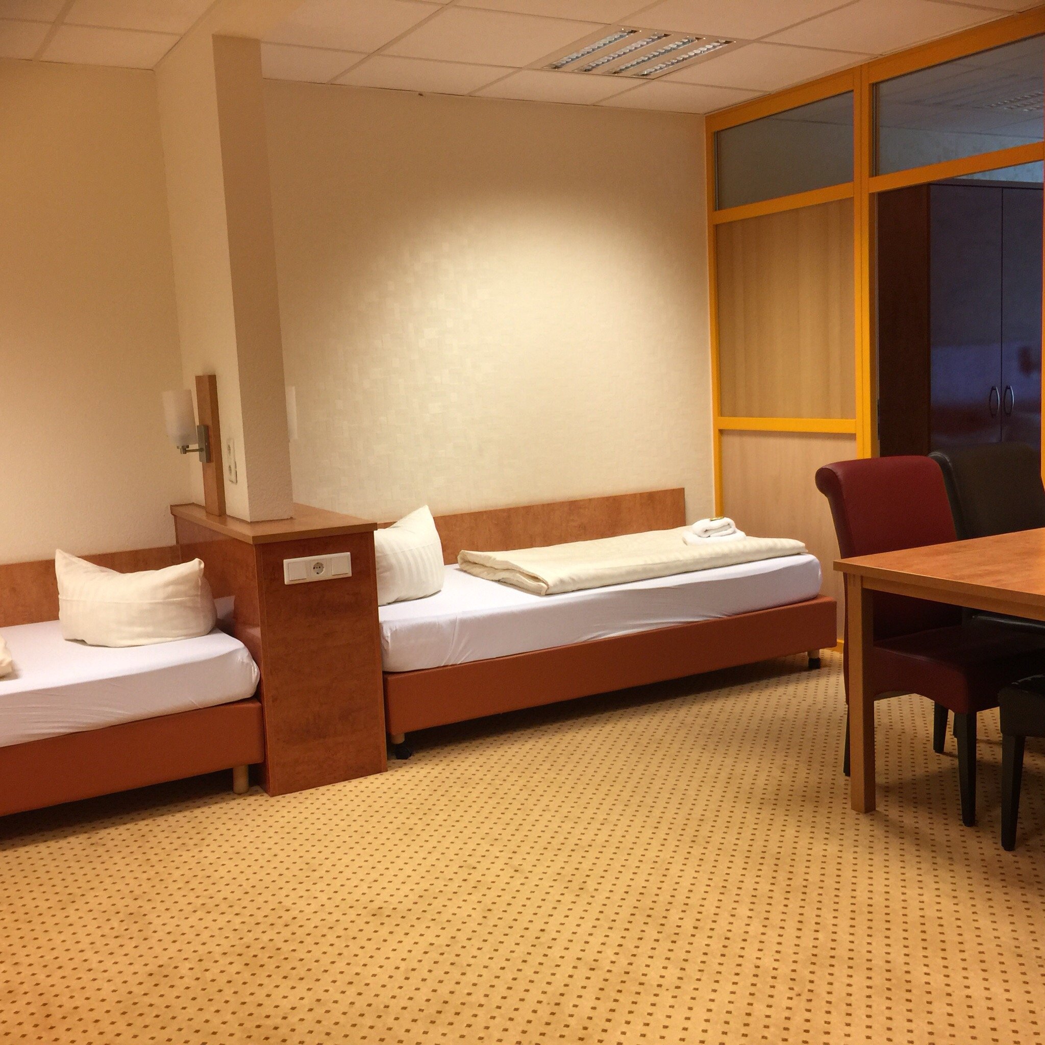 Cafe and Hotel am Holzhafen-官方