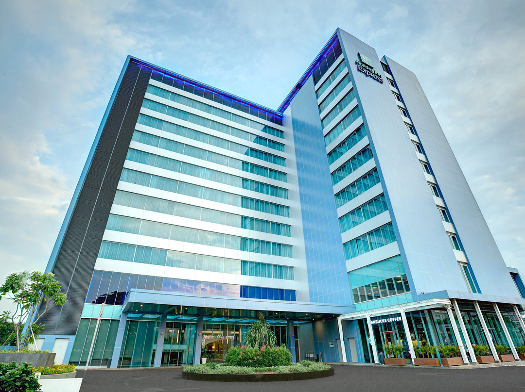 Holiday Inn Express Jakarta International Expo By IHG
