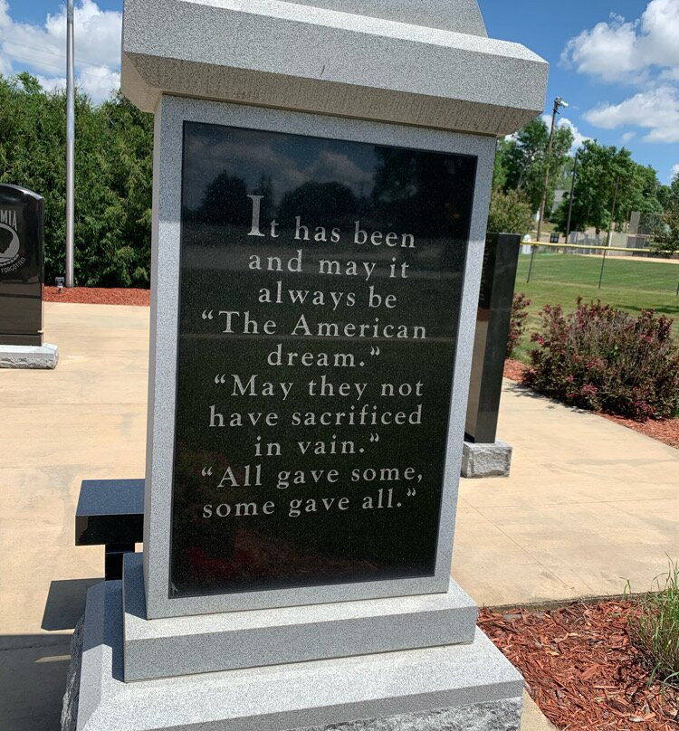 The Solon Freedom Rock-Solon必去景点