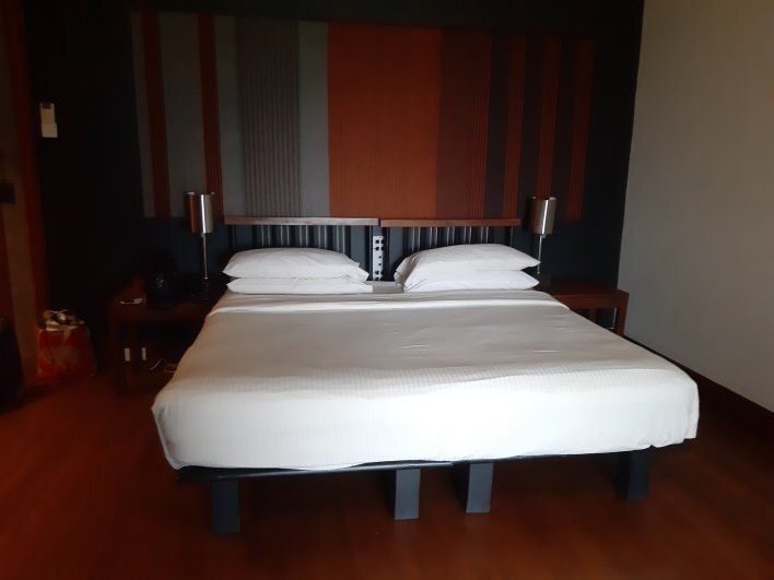 斯里兰卡湖度假村主图