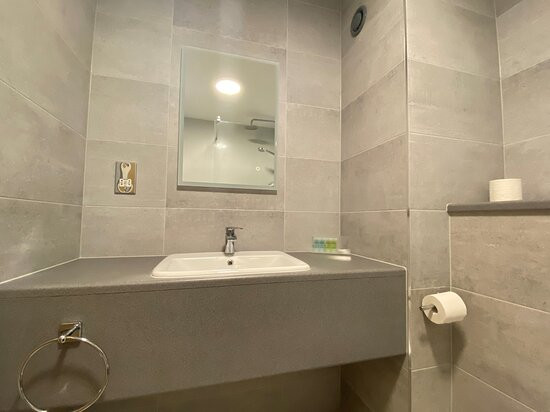 National Badminton Centre Lodge & Healthclub主图