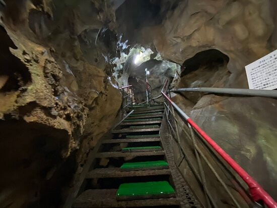Yugen Cave-一关市必去景点