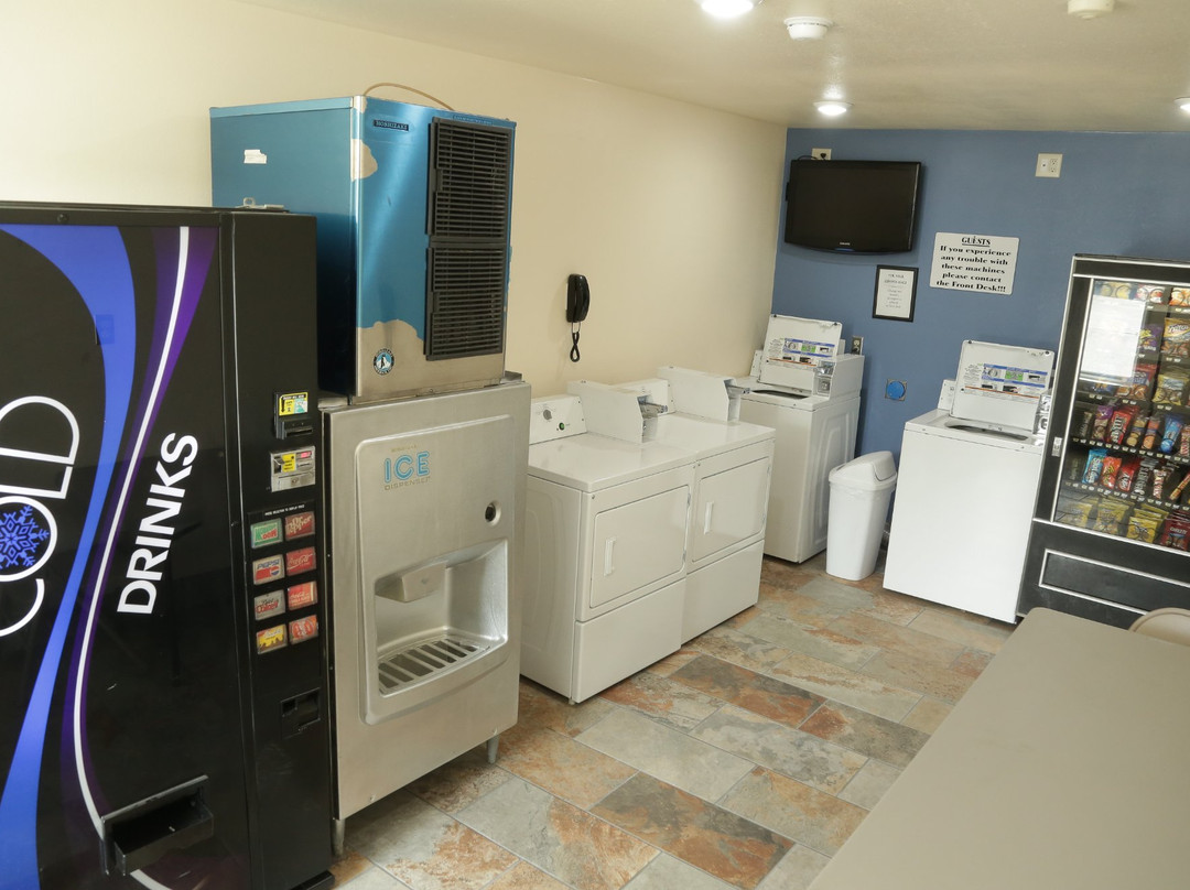 Theroff's Motel主图